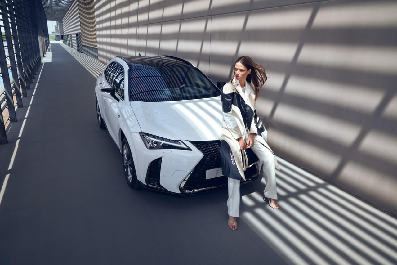 MC23 UX 250h FSPORT LIF EU 16