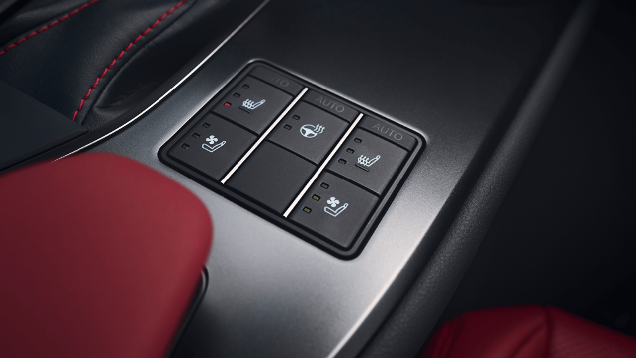  Lexus UX sisätilan painikkeet